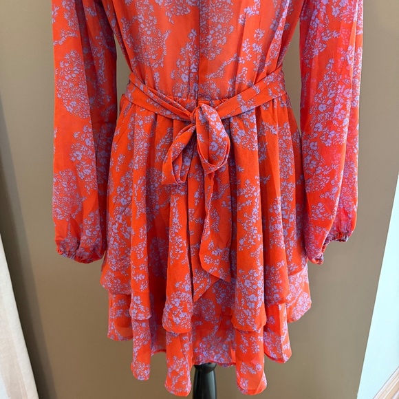 NWT Dokotoo Women's Bohemian Floral Flowy Dress, V- Neck, Size Medium - Picture 4 of 15